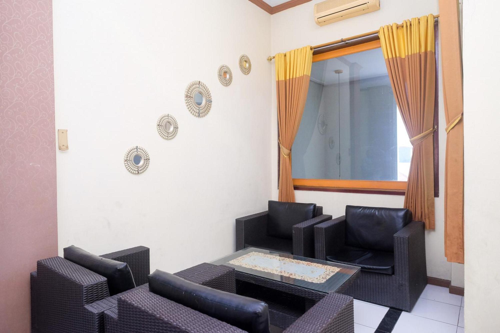 Urbanview Hotel Dedy Jaya Brebes Exteriér fotografie
