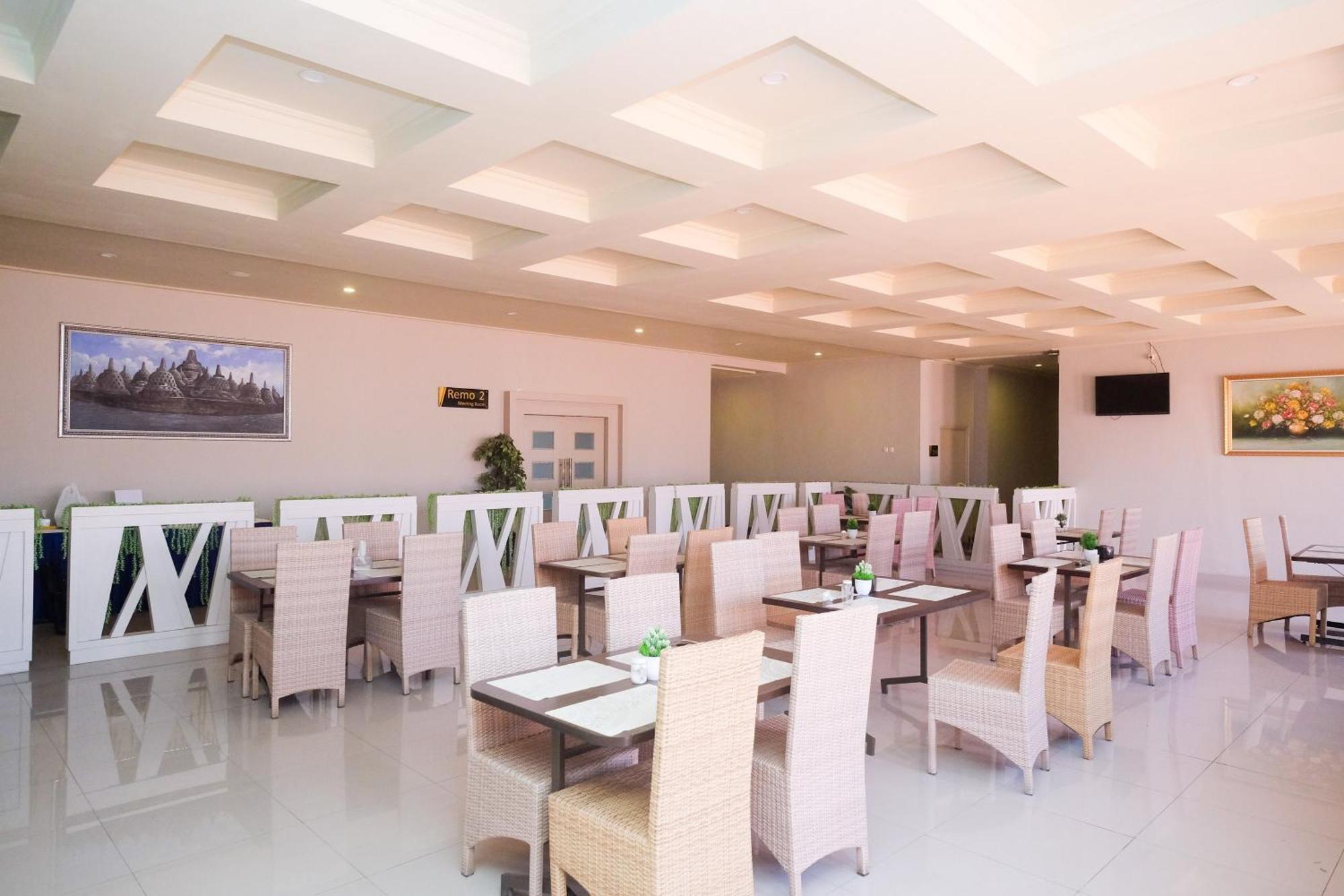 Urbanview Hotel Dedy Jaya Brebes Exteriér fotografie