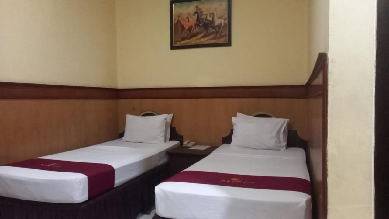 Urbanview Hotel Dedy Jaya Brebes Exteriér fotografie
