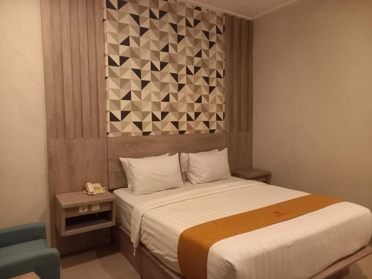 Urbanview Hotel Dedy Jaya Brebes Exteriér fotografie