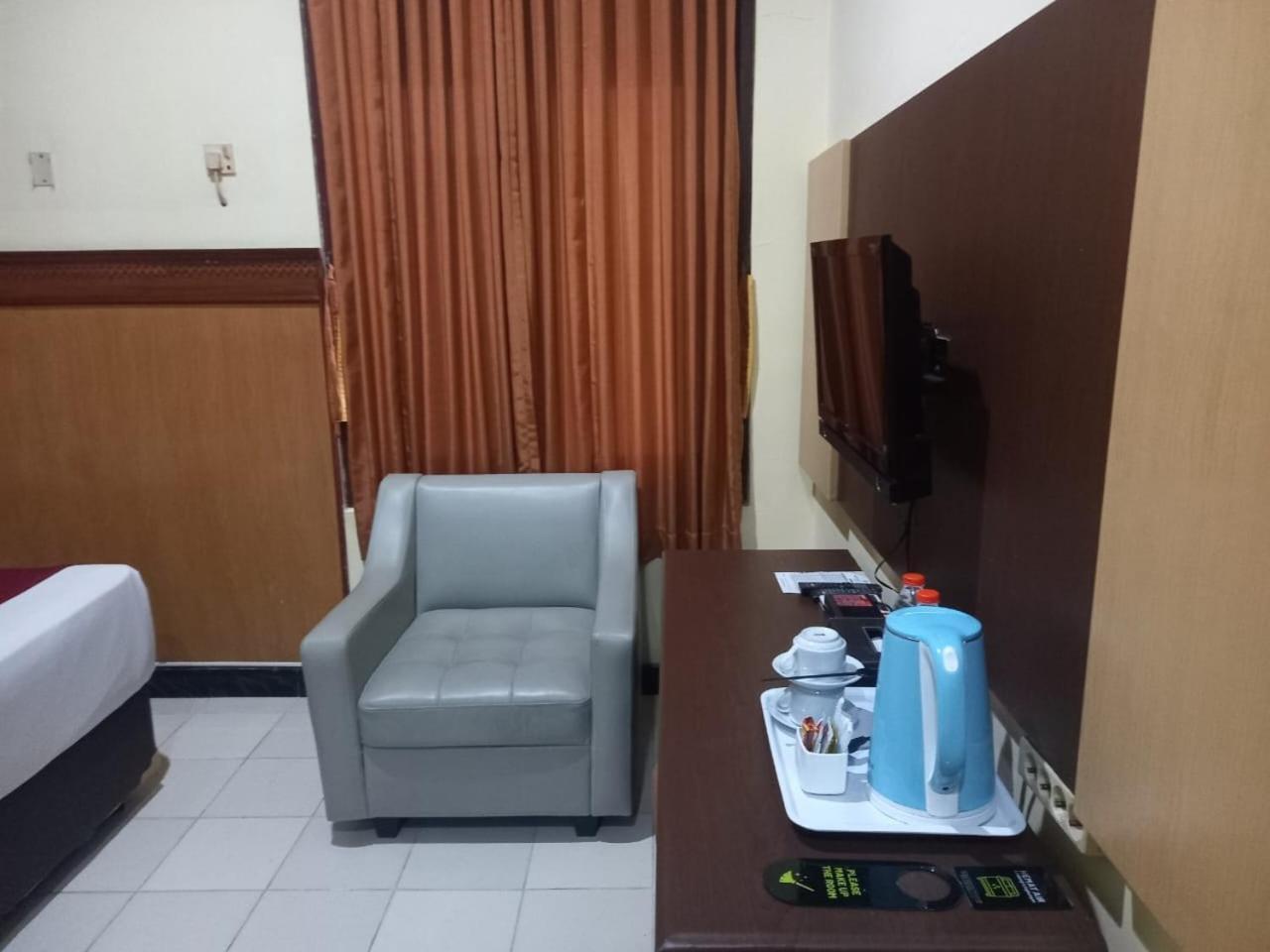 Urbanview Hotel Dedy Jaya Brebes Exteriér fotografie